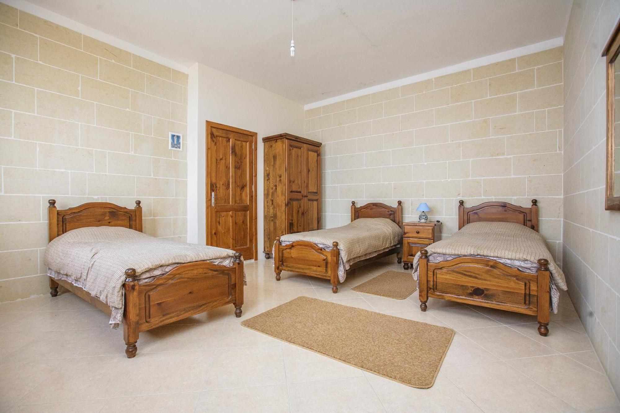 Ferienwohnung Hili Complex Zebbug  Zimmer foto